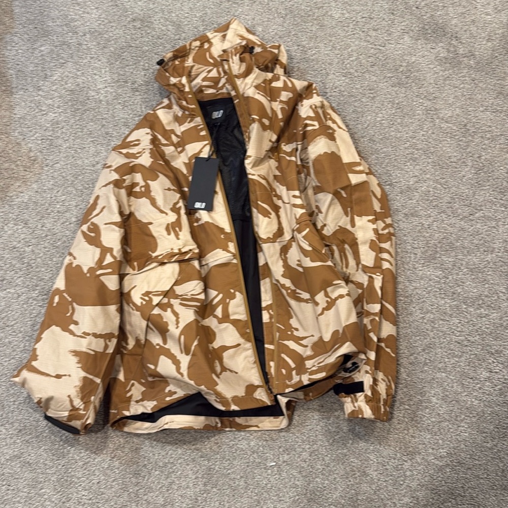 Qilo Desert DPM Retro windbreaker
